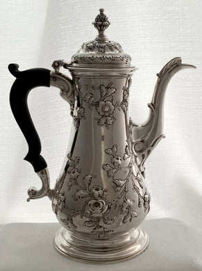 Georgian, George III, Silver Coffee Pot. London 1762 Fuller White. 25 troy ounces.