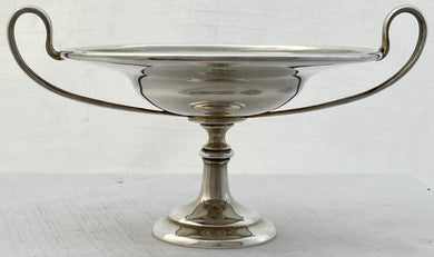 Edwardian Silver Pedestal Dish. London 1904 Goldsmiths & Silversmiths Co. 4.8 troy ounces.