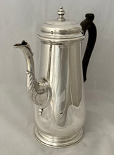 Edwardian Silver Coffee Pot in the Georgian Style. London 1902 Joseph Vander. 23.5 troy ounces.