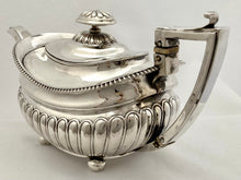 Georgian, George III, Silver Teapot. London 1811 Rebecca Emes & Edward Barnard I. 18.8 troy ounces.