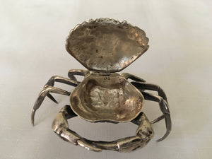 Highly detailed novelty silver plated salt in the form of a crab.